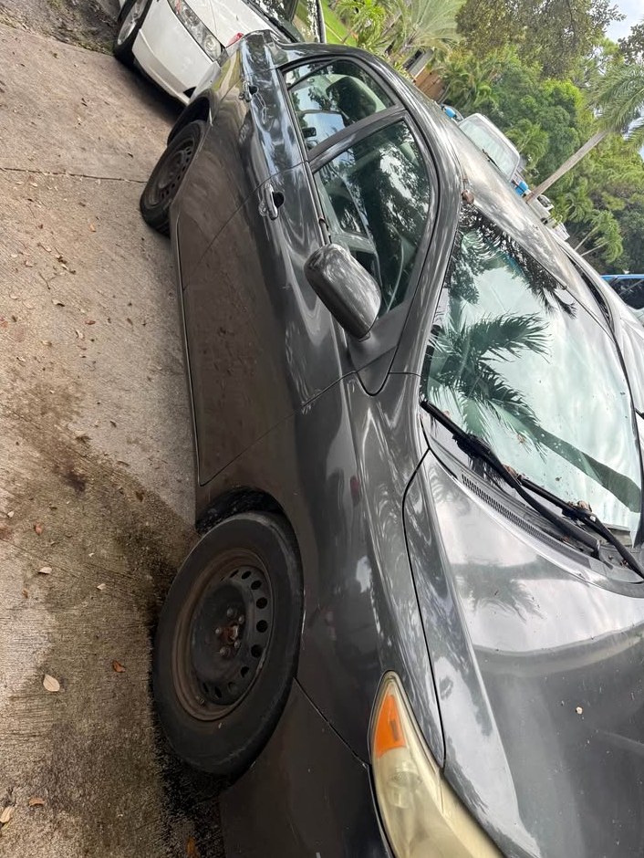 2010 Toyota Corolla LE Sedan