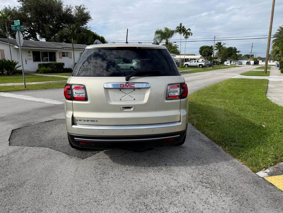 2014 GMC Acadia SLE Sport
