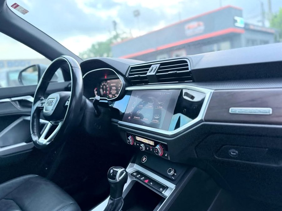 2022 Audi Q3 Sport Premium