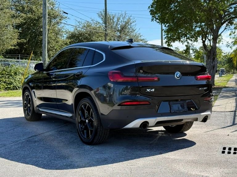 2021 BMW X4
