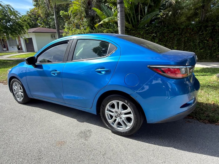 2018 Toyota Yaris LE Sedan