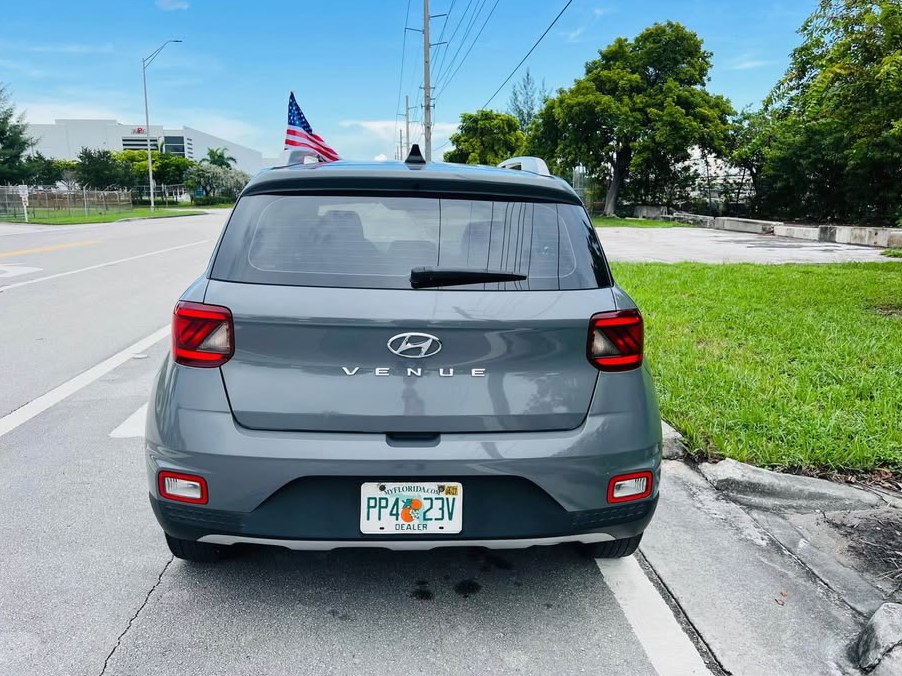 2022 Hyundai Venue SEL Sport
