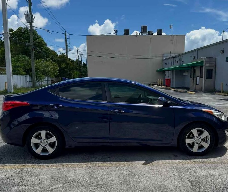 2013 Hyundai Elantra SE Sedan