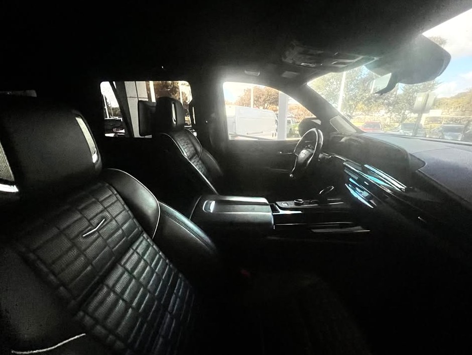 2023 Cadillac Escalade V-Series Sport