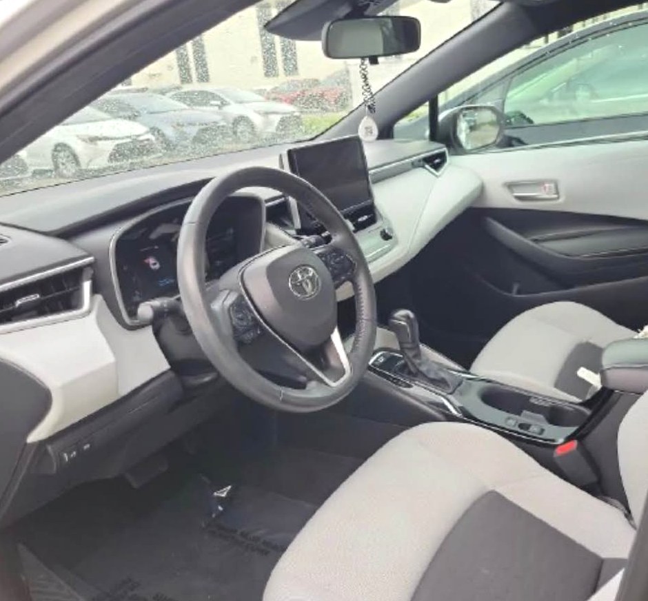 2023 Toyota Corolla hatchback SE