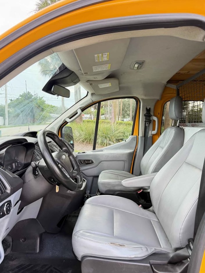 2015 Ford Transit 250 cargo
