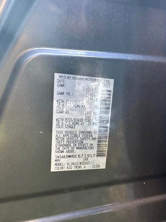 2013 Nissan Pathfinder SV Sport