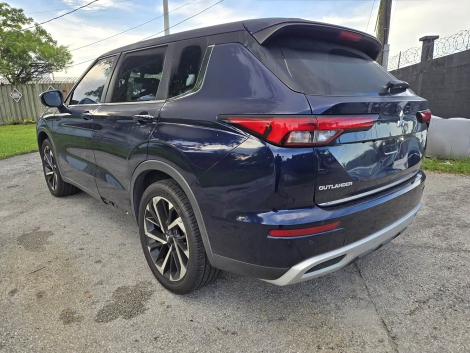 2022 Mitsubishi Outlander SE Sport
