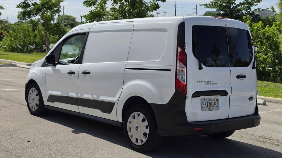 2021 Ford Transit connect cargo