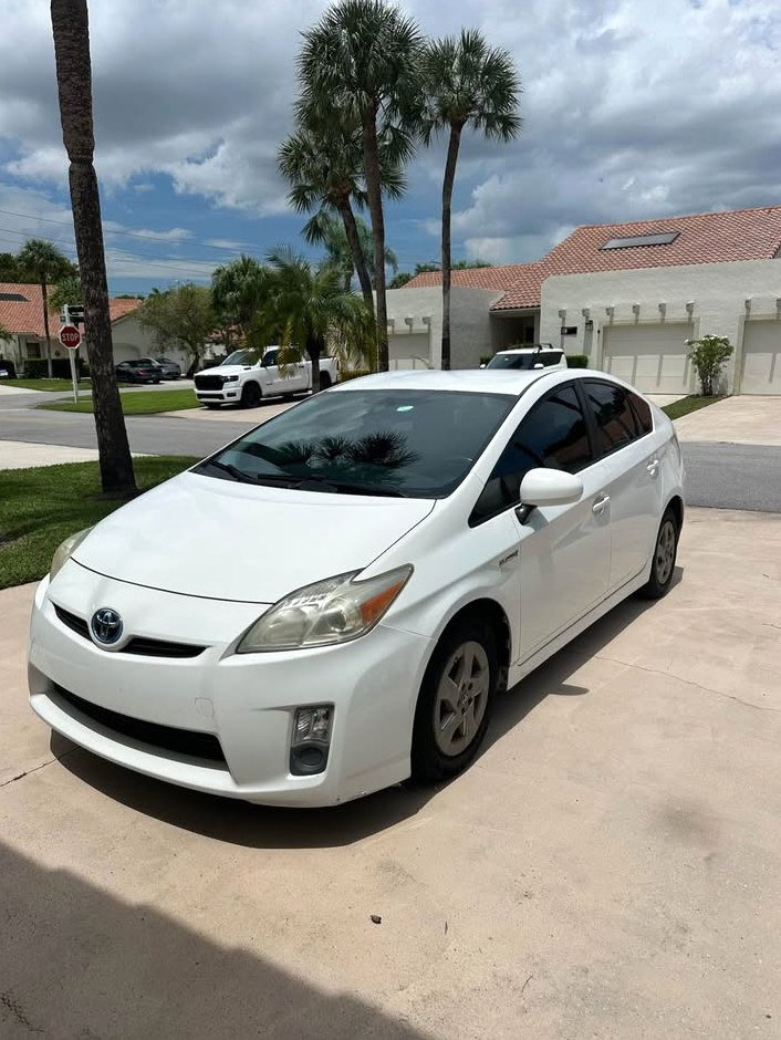 2011 Toyota Prius prime Premium