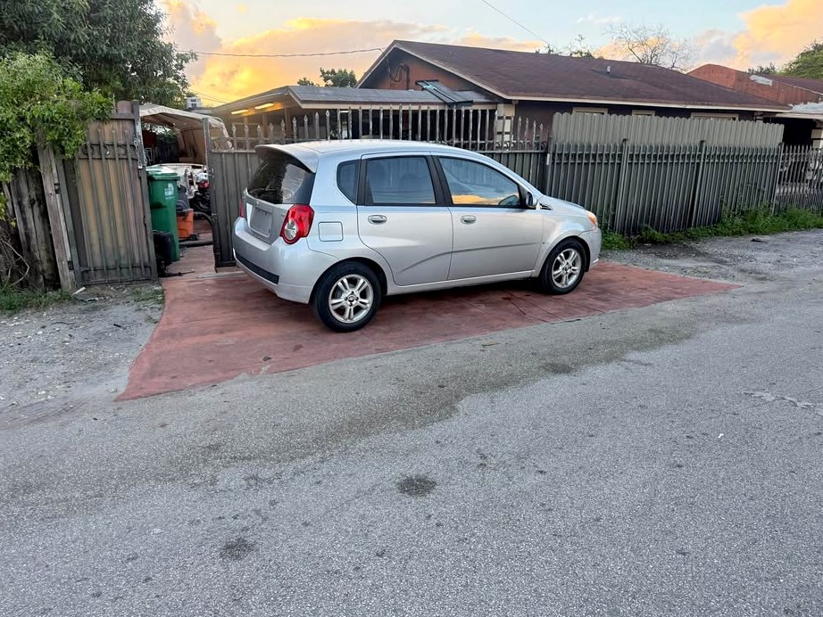 2010 Chevrolet Aveo Hatchback 4D