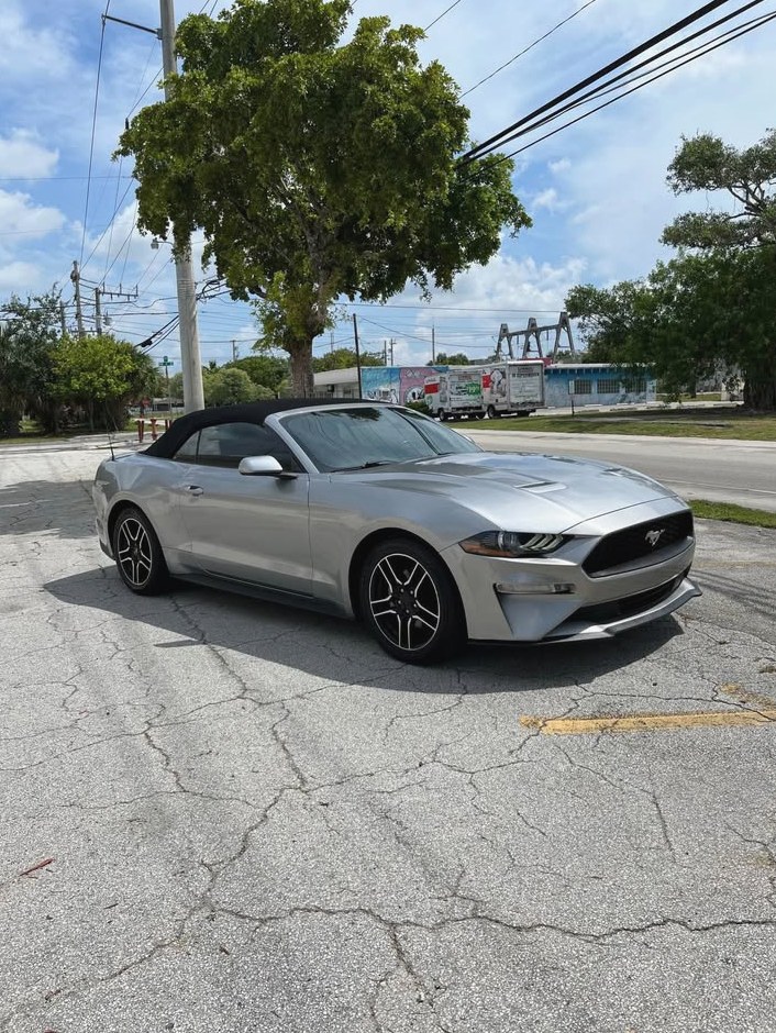 2021 Ford Mustang Convertible 2D