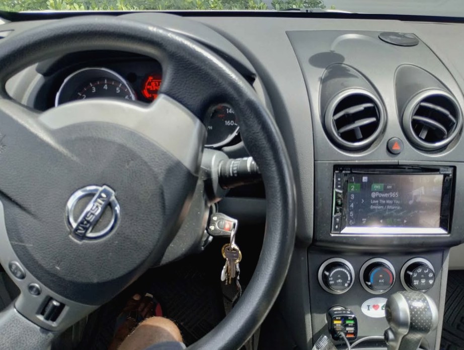 2010 Nissan Rogue S Sport