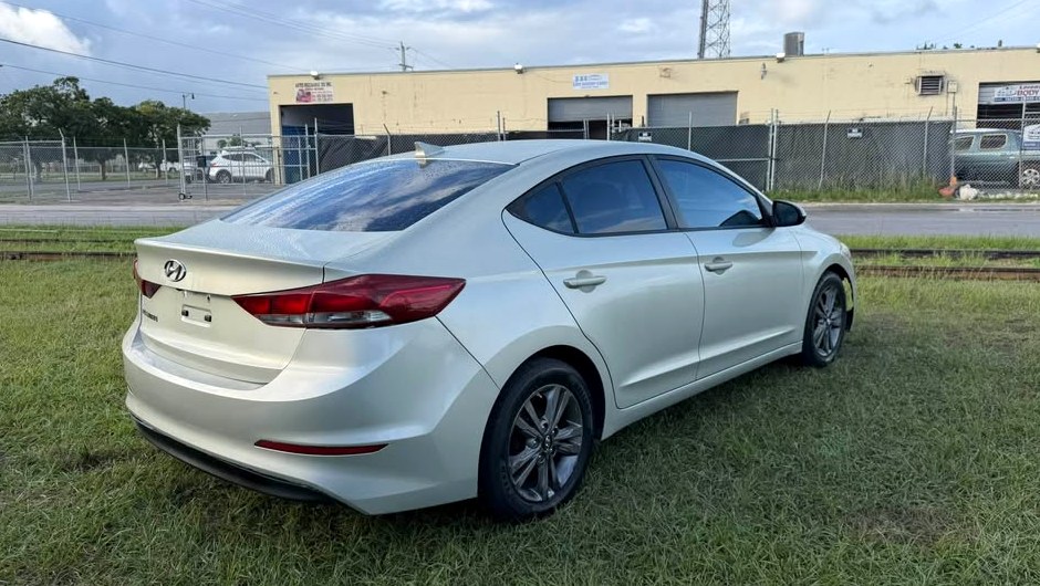 2018 Hyundai 590755841400441 elantra
