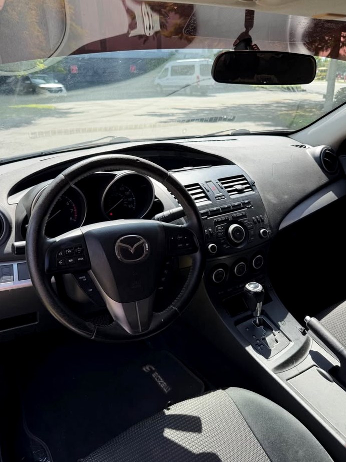 2013 Mazda 3 Sedan 4D