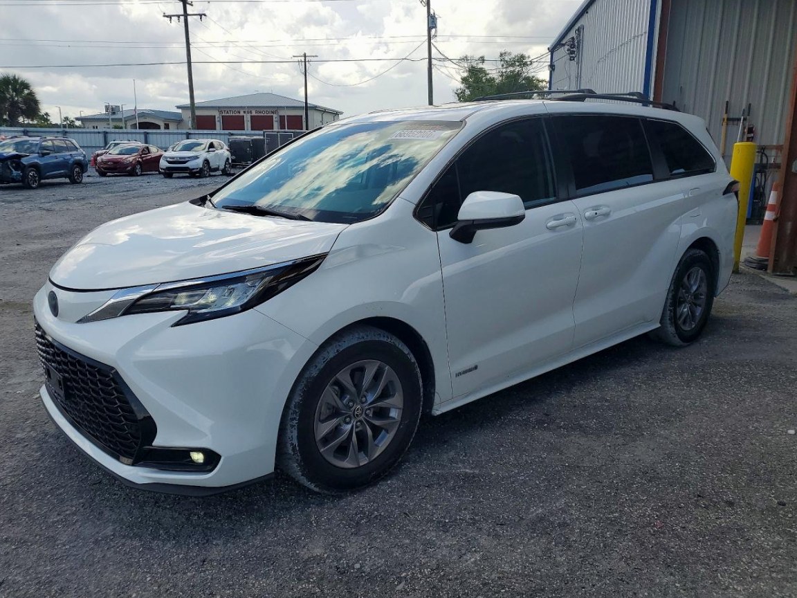 2021 Toyota Sienna