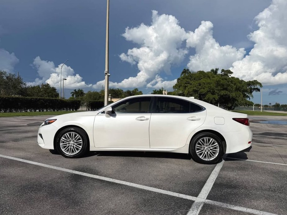 2016 Lexus Es