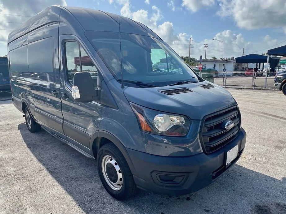 2021 Ford Transit 250 cargo
