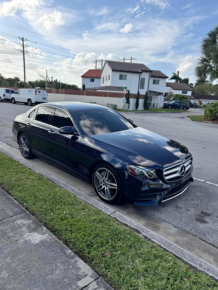 2018 Mercedes-Benz 300 e