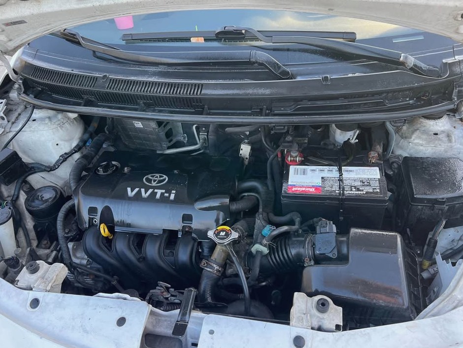 2008 Toyota Yaris LE Sedan
