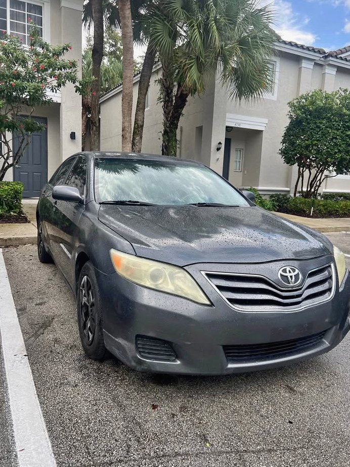 2011 Toyota Camry LE Sedan