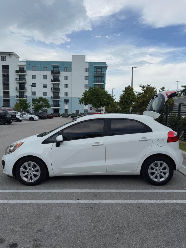 2015 Kia Rio Sedan 4D