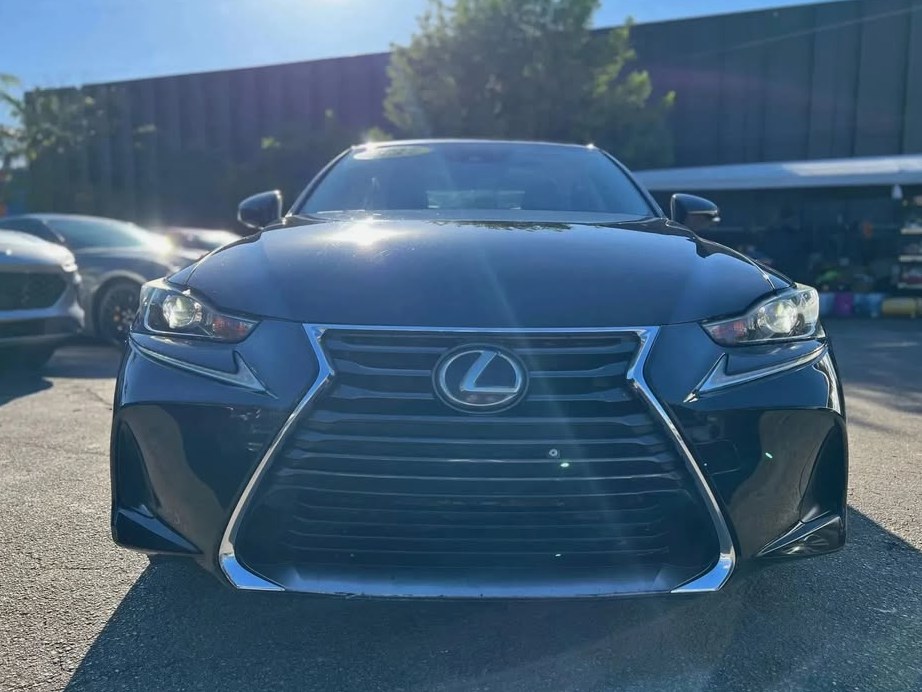 2017 Lexus Is